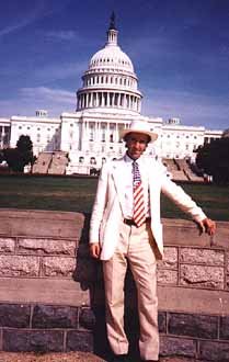 Kapitol.jpg (19867 bytes)